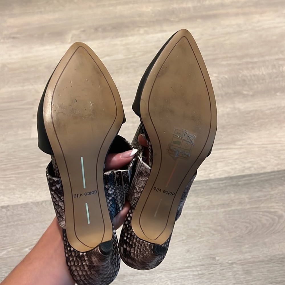Dolce Vita Black Pointed Mule Heels with Snake-Print Strap - Picture 2 of 3